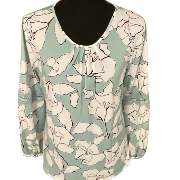 Karl Lagerfeld Paris Women’s Flowered Blouse/Rop - Picture 1 of 12